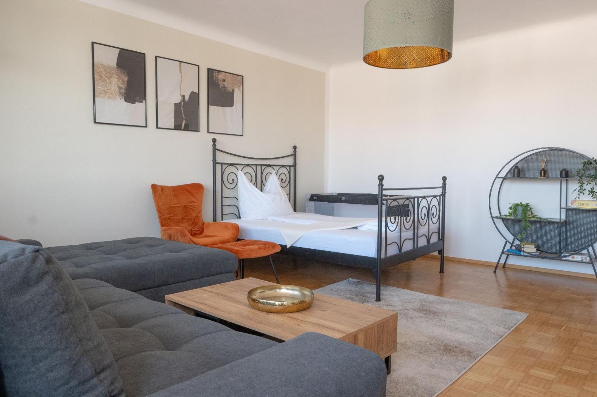 Tamliving Zentrum Luxus Parken Messe Wifi Traumaussicht Sunrise&Sunset Graz Esterno foto